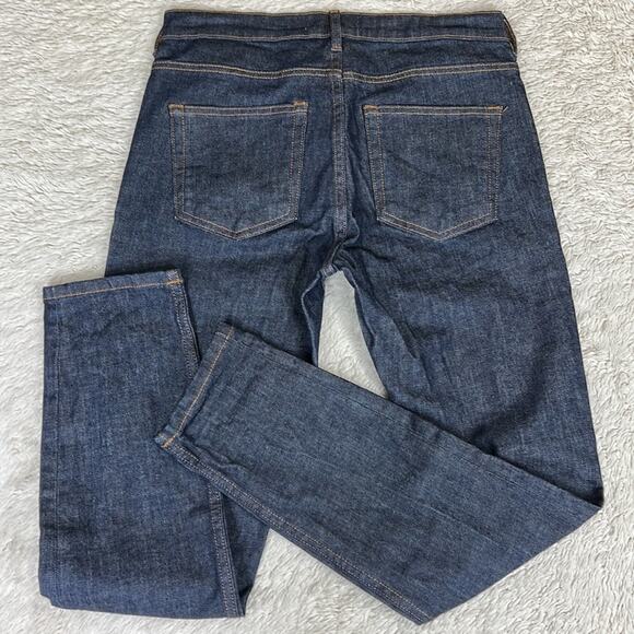 Everlane The Mid-Rise Skinny Jean in Dark Indigo 26 Capsule Wardrobe Staple - Picture 4 of 8